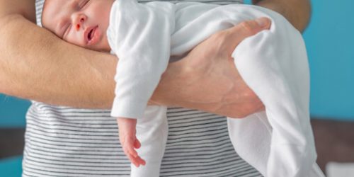 Comment soulager coliques bébé allaité