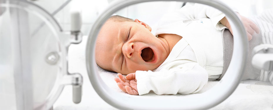Apprendre à se connaître : Comment communiquer avec votre bébé en couveuse