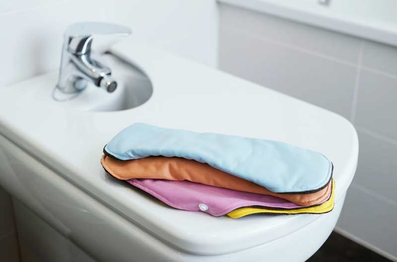 Comment laver des serviettes hygiéniques lavables